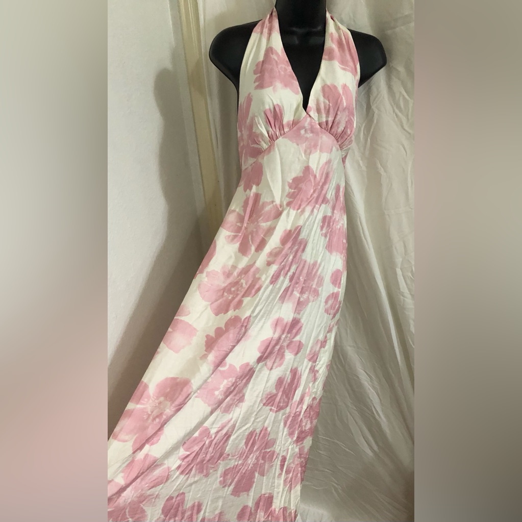 White And Pink Flower Print Halter Maxi Dress Size Medium Brand New